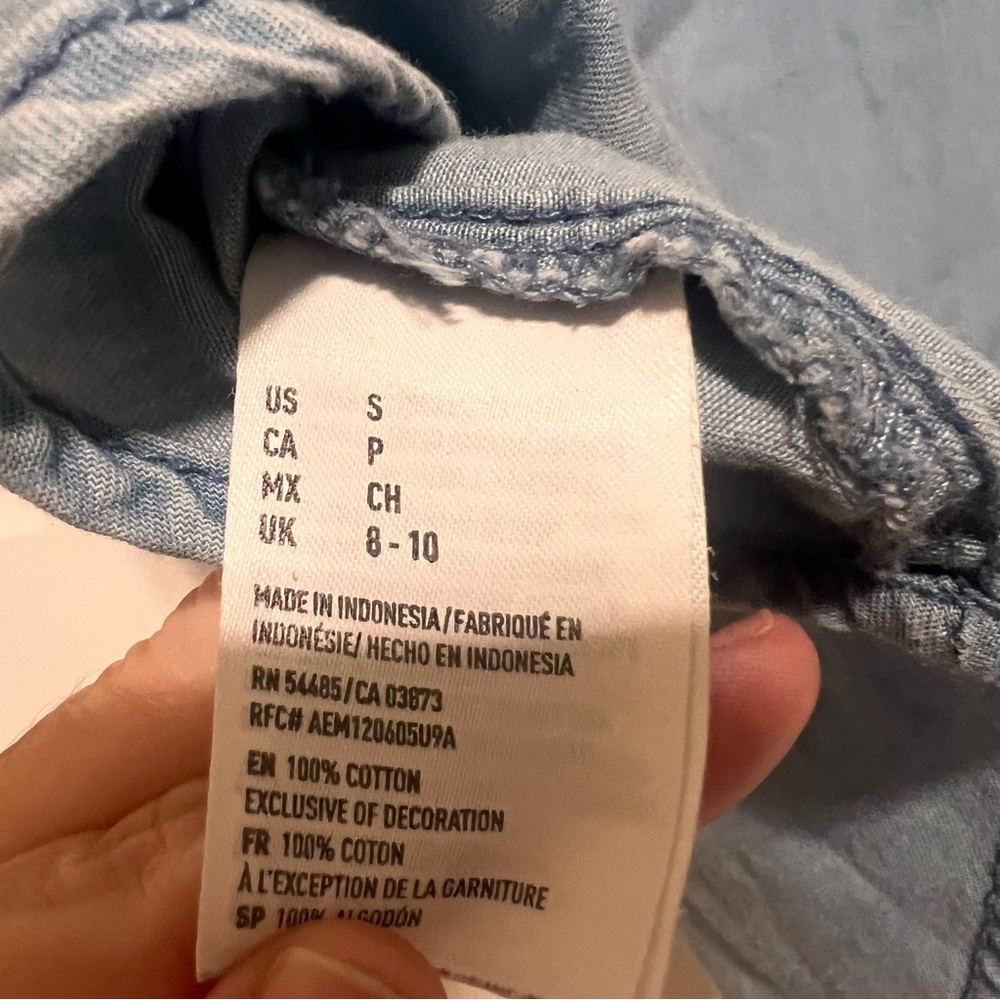 American Eagle Outfitters Blue Denim Casual Shirt - Picture 9 of 10